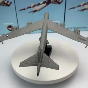 1/200 Scale B-52 B52 Stratofor Jet Powered Strategic er Diecast Metal Plane Aircraft Model Toy Collection Children Gift