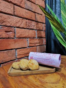 Wah Thai Chicken Flavor Green Bean Biscuit 5pcs x 2 - 華泰鸡肉味豆沙餅 5粒包装 -清真 x2