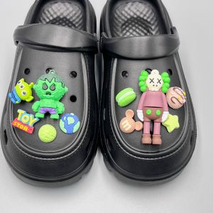 10Pcs/Set Cartoon The Hulk Crocs Jibbitz Charms Shoes Flower Shoes Buckle Removable Shoe Accessories Decoration for Crocs