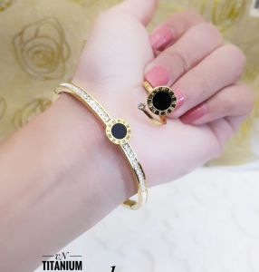 Set Perhiasan Wanita Titanium Gold Jn17c