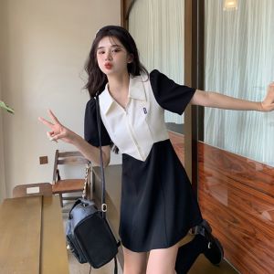 IELGY Đầm Xẻ Tà Thiết Kế Màu Sắc Tương Phản Tay Ngắn Cổ Polo Cho Nữ