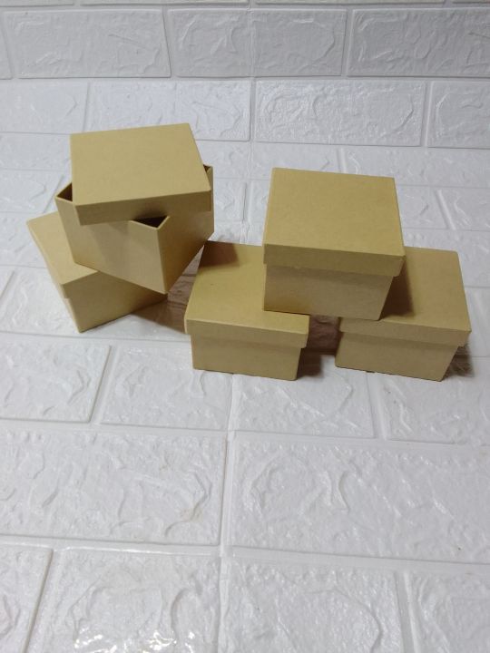 SQUARE BOX HARD BOX GIFT BOX 3X3X2 INCHES