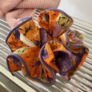 Ikat Rambut Scrunchie Bunga Wanita Kunciran Besar Cepol Jumbo Aksesoris Rambut