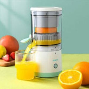 German Fine Making Automatic Household Electric Juicer USB Charging