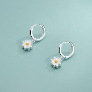 JJT Charming Daisy Flower Drop Earrings for Women Minimalist Summer Floral Hoop Jewelry with Delicate Design