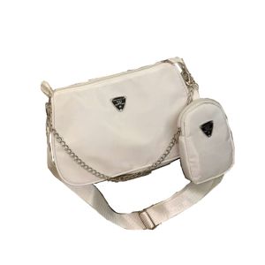 กระเป๋าสะพายข้างแฟชั่น 1ใบ มี2ชิ้น สีสวยน่ารัก ไม่แพงใส่ของได้เยอะ ข้างคู่--A4