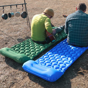 Air Mattresses Portable Inflatable Bed with Pillow Folding Camping Bed Single Connector Foot Automatic Inflation Air Bed Outdoor Sleeping Pad Camping Sleeping Bag Inflatable Bed Mattress With Pillow Travel Mat Folding