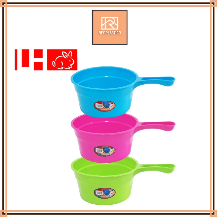 LH%20Plastic%20Water%20Dipper/%20Water%20Dipper/%20Water%20Scoop/%20Gayung%20Mandi/Gayung%20Plastik%20Cebok%20Mandi%20Water%20Ladle%20-%20Image%203
