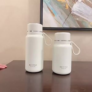 Large-capacity stainless steel insulated mug with a stylish design 2026 New water cup for men and women students tea and water separation tea cup