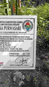 PRASASTI Pembangunan uk30x30 Etsa Granite Keramik diskon
