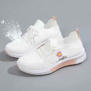 [ ตัวเลือกเดี่ยวและคู่มีให้เลือก ]2025 รองเท้าผ้าใบสีขาวลายดอกเดซี่ฤดูร้อน รองเท้าผู้หญิง ระบายอากาศได้ ผู้ผลิตรองเท้าผู้หญิง ดรอปชิปปิ้ง