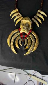 Kalung Etnik Taring Replika Ukir Tengkorak