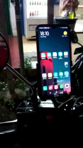 Holder Motor & Tempat Dudukan HP di Motor