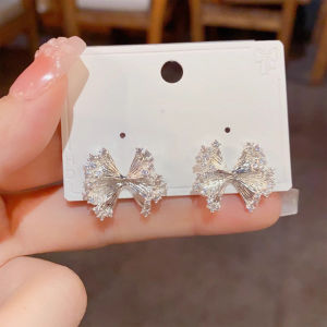 Fashionable Ring Gift 欧美褶皱蝴蝶结锆石耳钉s925银针气质时尚简约轻奢高品质耳环批发