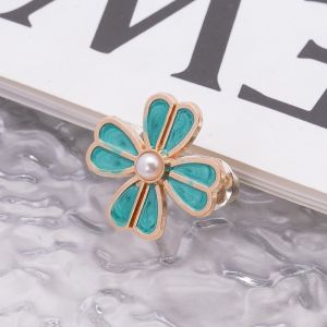 FinDee ตะขอปรับเอวกางเกง แบบหัวเข็มน ขนาดเล็ก ดอกไม้ที่ออกแบบมาได้ลงตัว 1 ชิ้น Waist buckle