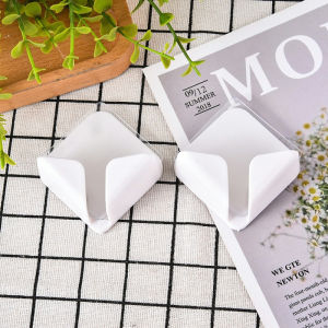 [HCM] BỘ 2 CÁI Móc treo phích cắm điện dán tường sáng tạo-Joyee