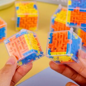 【Local Seller】Mainan Bola Maze 3D Mini 3D Maze Ball Mini Balance Palm Ball Kids Adult Maze Toys Kids Educational Gift