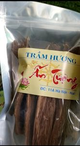 300g Trầm hương miếng huế ( 3 gói x 100g trầm giác xông nhà )