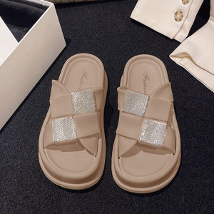 Sheii ใหม่มาแรง รองเท้าแตะผู้หญิง มี 3 สีให้เลือก ดีไซน์เรียบหรูดูแพง ใส่สบายน้ำหนักเบา แมทช์ลุคไหนก็ดูดีสุดๆ พื้นกันลื่น ชอบก็จัดเลยน้าาา