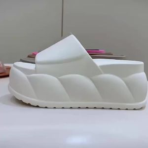 [Free Shipping] WomenS Summer Fashionable Thick-Soled High-Heeled Sandals For Outdoor Wear Non-Slip Simple Beach Slippers