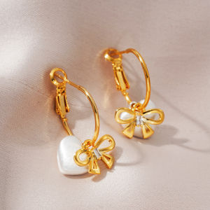 Fashionable Ring Gift 温柔格调秋冬复古金色爱心蝴蝶结耳环女轻奢气质耳钉高级感耳饰品