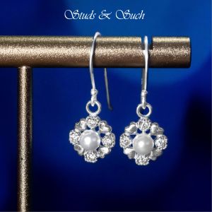 [Studs & Such] 925 Silver Mini Hearts Drop Earrings With Shell Pearl & Cubic Zirconia