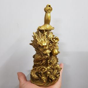 tượng rồng cuộn kiếm bằng đồng MS51e