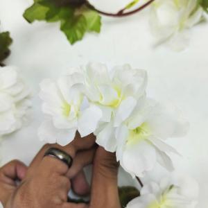 Bunga Rambat Juntai Garlan Cherry Blossom - Bunga Cherry Blossom Artificial Plastik untuk Dekorasi Cafe Rumah Dekorasi Wedding atau Pelaminan dan Dekorasi Kamar Premium Import Artificial Berkualitas