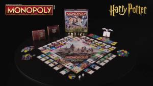 Hasbro Gaming Monopoly Harry Potter Edition Board Game A Magical Adventure at Hogwarts Ages 8 and Up 2 to 6 Players Family Games Gifts for Kids and Adults