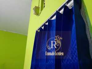 gorden plisket motif sido polos