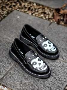 LEON AVATAR Sepatu Slip On Loafers Formal Kulit Hitam Pria Docmart Spike Misfit Slop Pantofel Kerja Casual