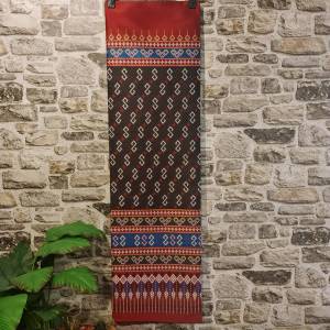 59.ผ้าไหมแกมฝ้าย ผ้าทอทั้งผืน ลายขอตัวเอส สีแดงดำ