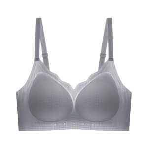 💕ชุดชั้นในไร้รอยและมองไม่เห็น💕รองพื้นเนื้อลิควิด ไร้รอยสำหรับผู้หญิงในฤดูร้อน เสื้อชั้นในแบบบางใหม่ สไตล์เสื้อกั๊ก หน้าอกเล็ก กระชับ ป้องกันการหย่อนคล้อย无痕粉底液内衣