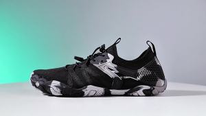 New outdoor five-toe barefoot shoes for diving surfing rafting and beach activities also suitable for indoor fitness running and sports. Available in a couples style