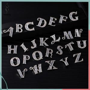 ส่วนลด 10 บาท สำหรับการซื้อ 1 ชิ้น เข็มกลัดคริสตัลโลหะหมุด26ตัวอักษรภาษาอังกฤษหมุดและเข็มกลัดติดเสื้อสูทเครื่องประดับแฟชั่นสำหรับผู้ชายและผู้หญิง