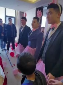 【Ready Stock】接亲游戏道具结婚礼整蛊整人套餐新郎堵门迎亲恶搞伴郎团面目全非Ridiculous game props knot wedding industries movi Wedding Trick Prop