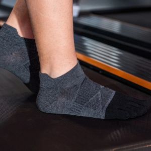 GOOTRADES ตัวผู้ผู้ ถุงเท้าหุ้มข้อ ฟุตบอลลูกฟุตบอล ชุดเล่นฟุตบอล ฤดูหนาวในฤดูหนาว ผ้าคอตตอน Autumu ถุงเท้าห้านิ้ว ถุงเท้ากีฬาผู้ชาย ถุงเท้านิ้วเท้าสั้น ถุงเท้าแบบหลอด