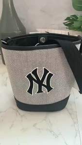 FE South Korea mlb Canvas Bucket Bag Shoulder Bag Messenger Bag Versatile Fashion Commuter Bag College Style Street Fashion ins