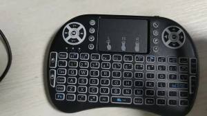 Colorful Backlight English Russian 2.4G Air Mouse Remote Touchpad for Android TV PC I8 Mini Wireless Keyboard