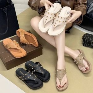 YOCKY Chống trượt Dép nữ đinh tán Đồ đi biển Kẹp ngón chân Dép xỏ ngón đế xuồng Thời trang Giày Dép đế bằng Mùa hè