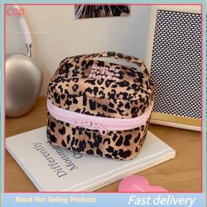 [COD]PkYeG💖💖💖 กระเป๋าแต่งหน้าขนเสือดาวสำหรับผู้หญิงกระเป๋าเครื่องสำอางเดินทางแบบนิ่มเคสจัดระเบียบกระเป๋าเครื่องสำอางสำหรับผู้หญิงผู้หญิงกระเป๋าเครื่องสำอางที่จำเป็นสำหรับผู้หญิงกระเป๋าถือ