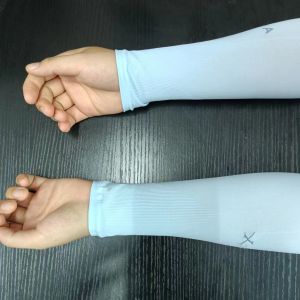 A Pair Ice Silk Arm Sleeve UV Protection Handsock Aqua X & Lets Slim Cooling Arm Hand Sock Men Woman Sport Outdoor Handsocks Cycling Running Sports Ice silk Sleeve