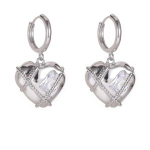 ต่างหูรูปหัวใจแต่งด้วยเพชรหรูหราตัวล็อกแบบห่วงงานสวยมากก