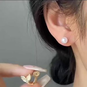 Bông tai ngọc trai hình đuôi cá heo thanh lịch kiểu Hàn Quốc dành cho nữ bông tai cao cấp sang trọng nhẹ nhàng phụ kiện tai thời trang và đa năng. 2026