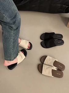 [Free Shipping] First Encounter Season Vintage Niche Flat Sandals for Women 2025 Summer New Versatile Casual Sandals