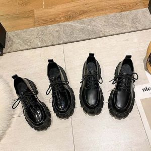 รองเท้าหัวกลมขนาดใหญ่หญิงสไตล์อังกฤษ  ใหม่รองเท้านักเรียนพื้นหนาญี่ปุ่นรองเท้า Mary Jane หญิง