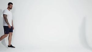 เสื้อยืดแห้งเร็วแบบยูนิเซ็กซ์พร้อมเทคโนโลยี Dri-Fit น้ำหนักเบา ระบายอากาศได้ เสื้อยืดออกกำลังกาย Dri-Fit สำหรับวิ่ง บาสเกตบอล การฝึกฟิตเนส (S–5XL)