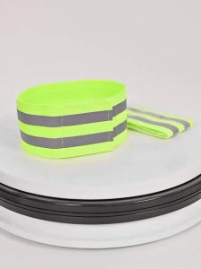 2Pcs High-Visibility Reflective Safety Bands for Running and Cycling - Elastic Adjustable Leg Straps