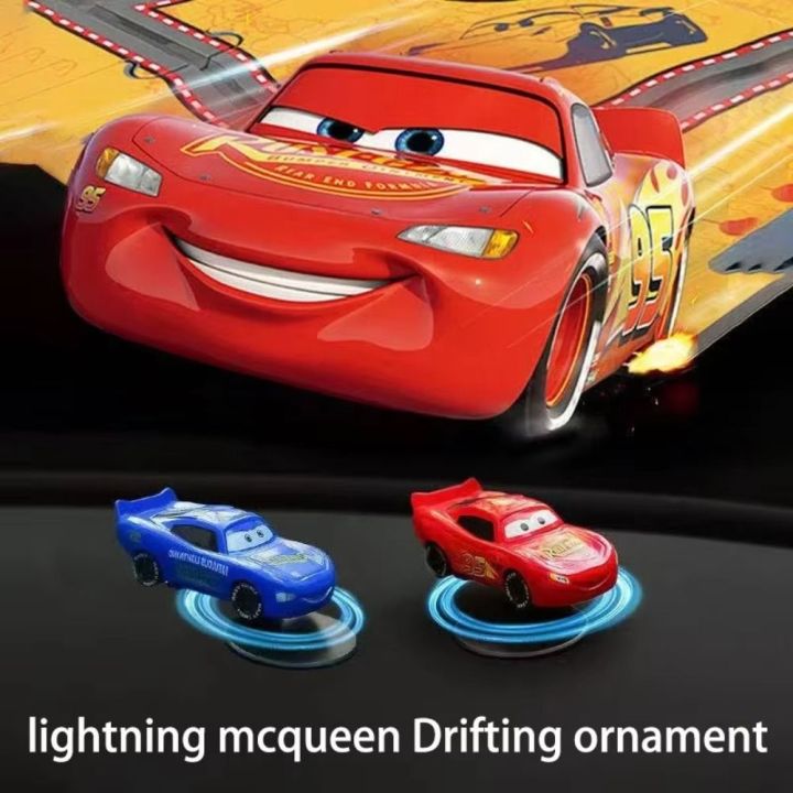 BEDDEH Đồ trang trí ô tô Xe Drift Mcqueen Xoay xoay Bảng điều khiển ...
