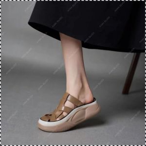 รองเท้าแตะ แฟชั่นนิสต้า สายรัด ไม้แตะ ทนต่อการสึกหรอ สะดวกสบาย สวมใส่นอกบ้าน กันน้ำ เพิ่มขึ้น ฤดูร้อน